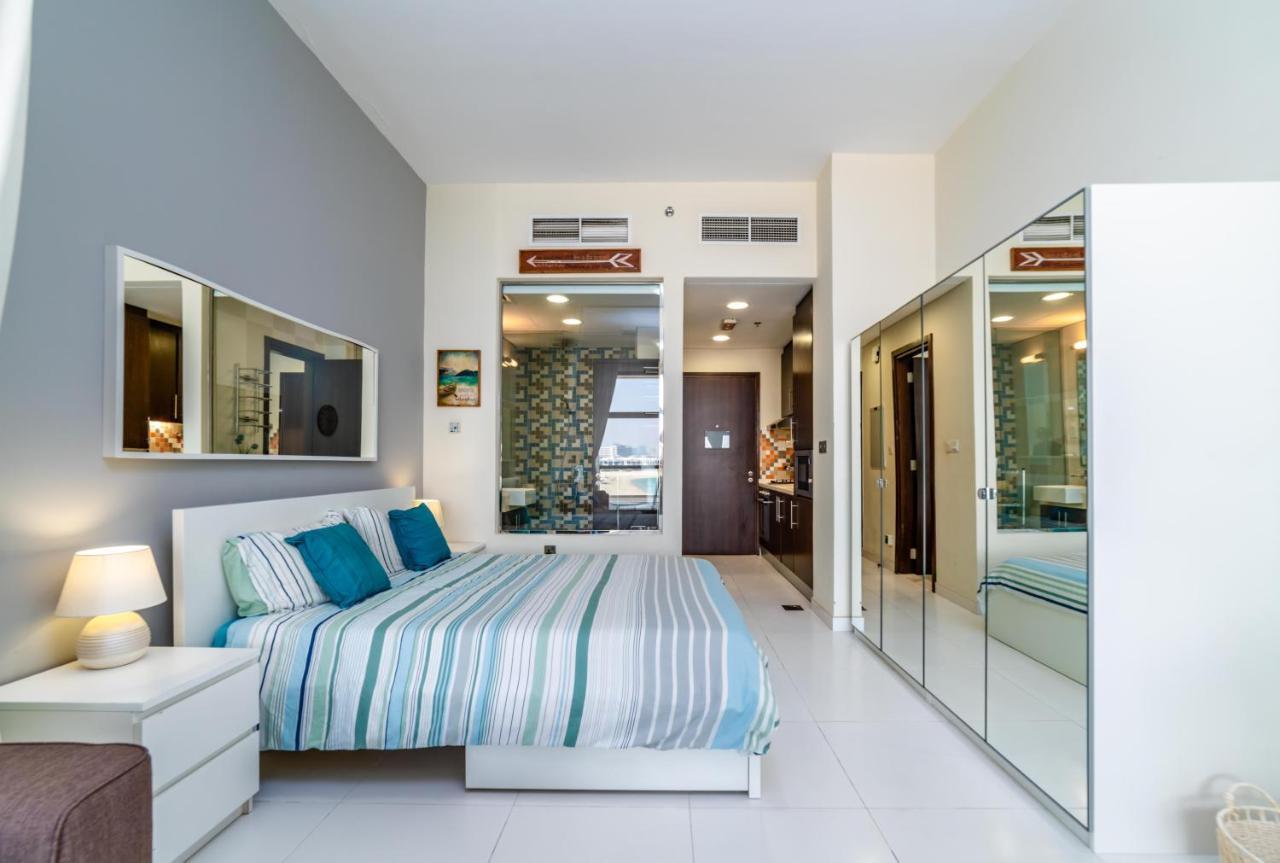 Club Vista Mare, Free Riva Beach Club Access Dubai Esterno foto